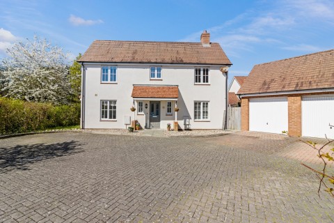 View Full Details for Solent Crescent, Hailsham, East Sussex